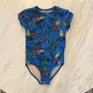 Tea Collection Girls Floral Blue Short Sleeve Swimsuit. Size 5.